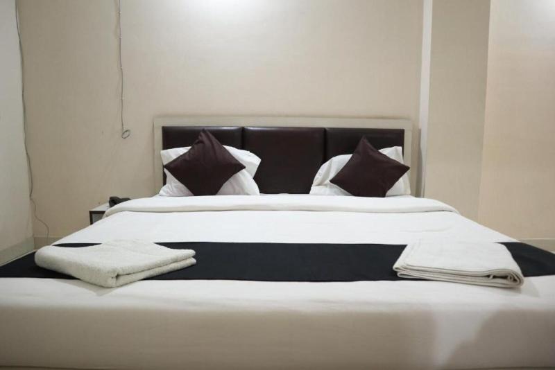 Goroomgo Grand Resort Puri image