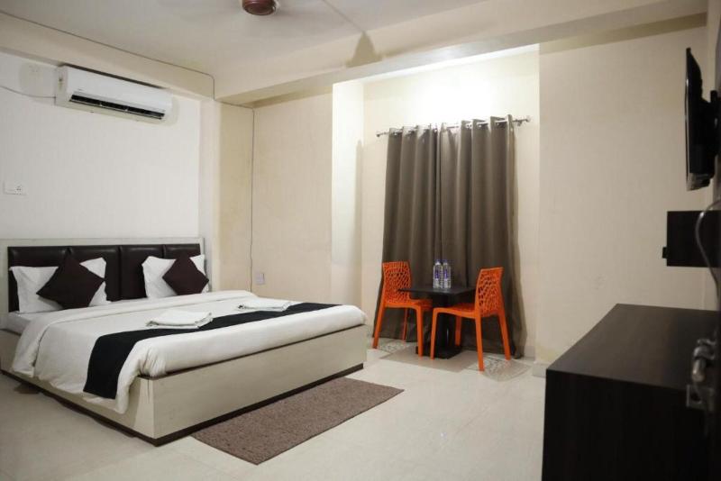Goroomgo Grand Resort Puri image