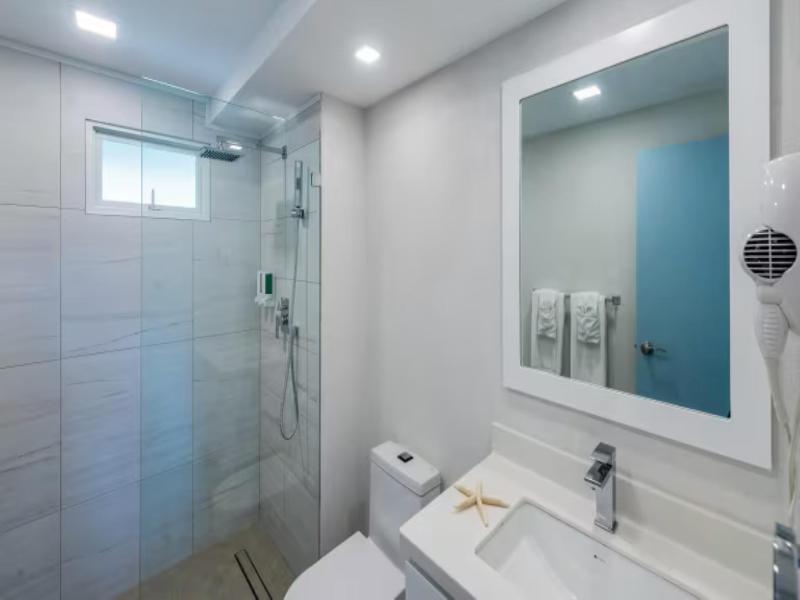 Blue Haven Holiday Apartments image