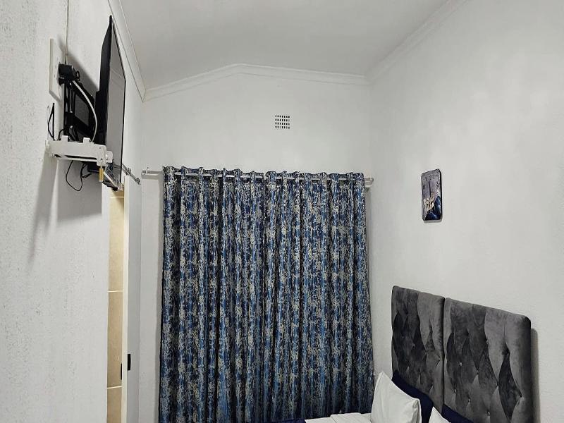 Goshen Lodge Fitzroy image