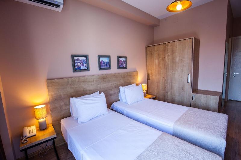 Hotel N16 image