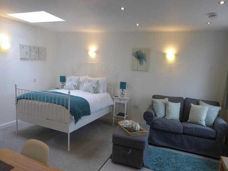 The Rock Self Catering Holiday Accommodation image