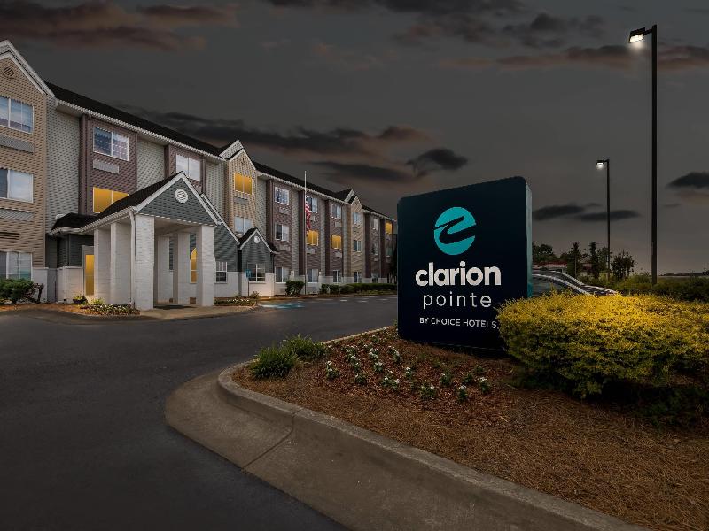 Starkville Inn and Suites — general view