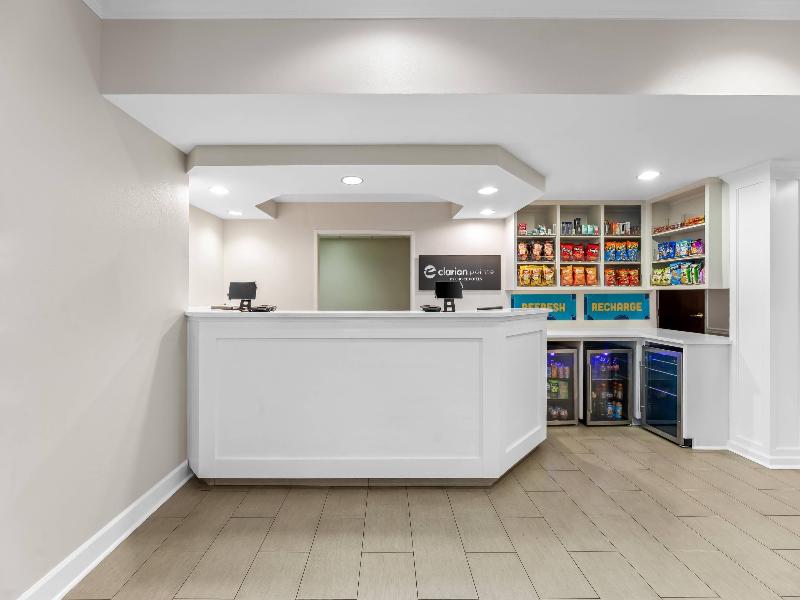 Starkville Inn and Suites