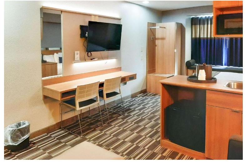 Starkville Inn and Suites image