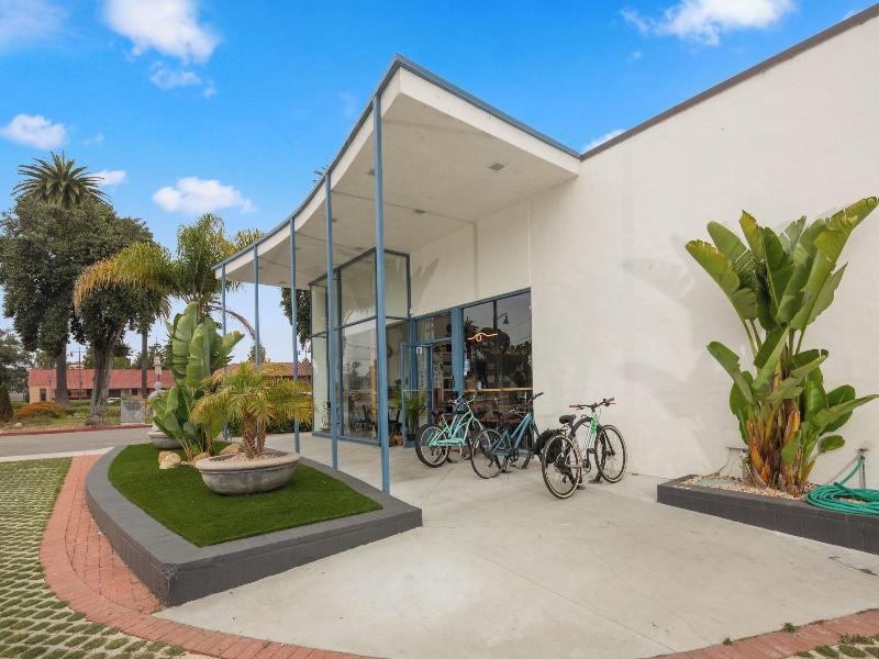 ITH Santa Barbara Surf Hostel image