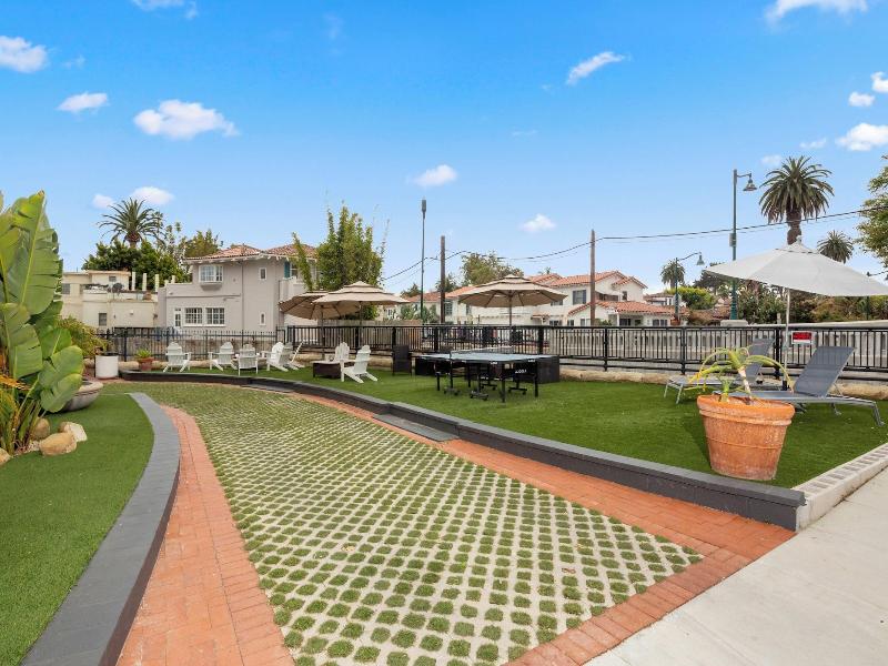 ITH Santa Barbara Surf Hostel image