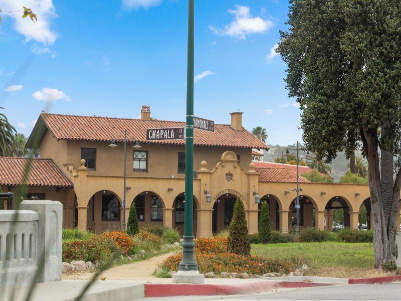 ITH Santa Barbara Surf Hostel image