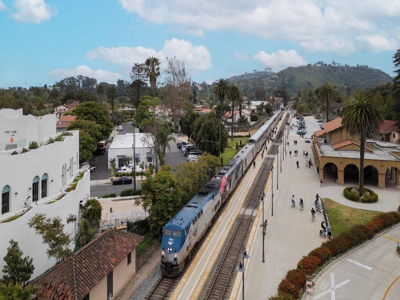 ITH Santa Barbara Surf Hostel image