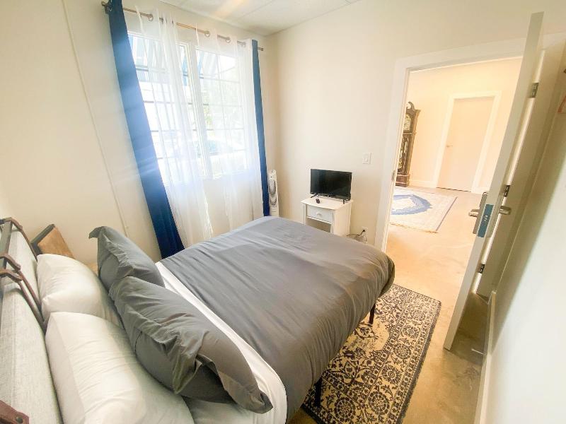 ITH Santa Barbara Surf Hostel image