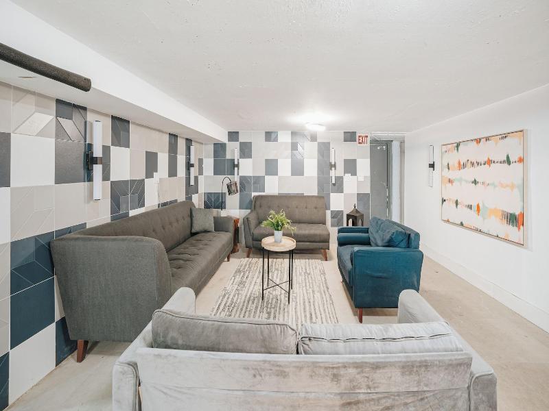Praia Boutique Hotel And Residences image