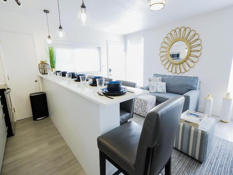 Praia Boutique Hotel And Residences image