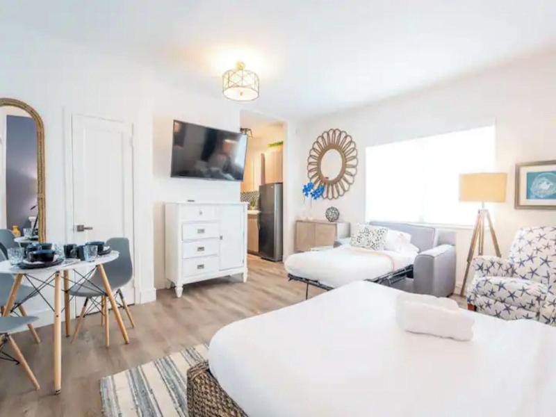 Praia Boutique Hotel And Residences image
