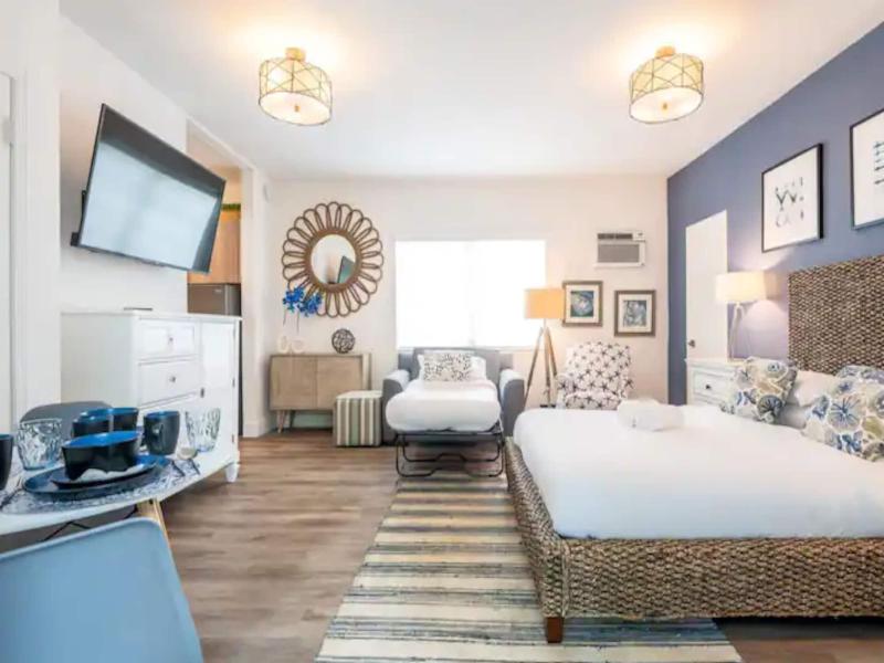 Praia Boutique Hotel And Residences image