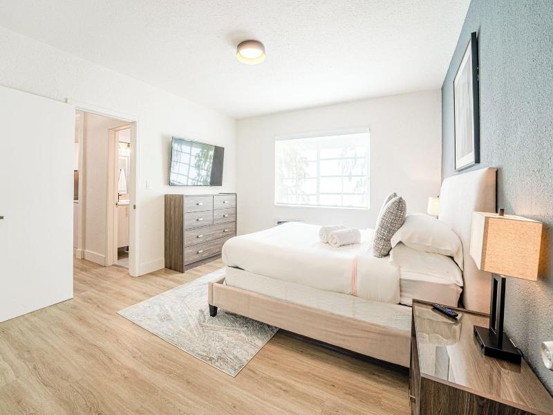 Praia Boutique Hotel And Residences image
