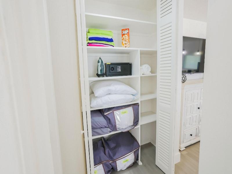 Praia Boutique Hotel And Residences image