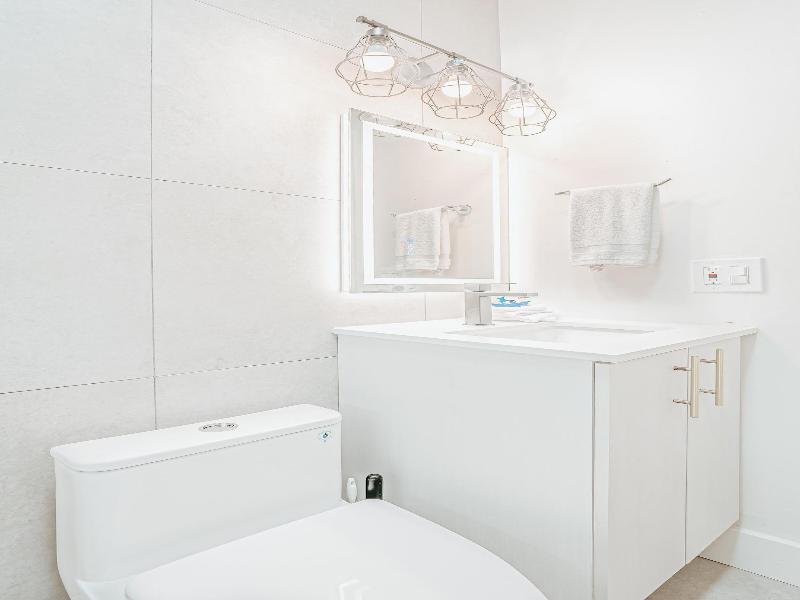 Praia Boutique Hotel And Residences image