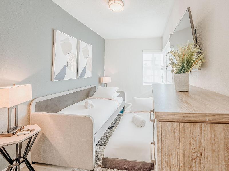 Praia Boutique Hotel And Residences image