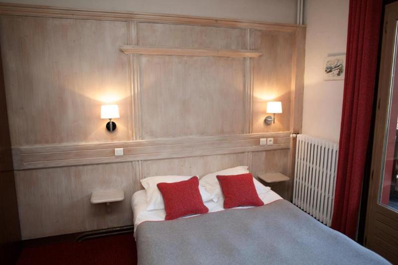 Hotel Val D Este image