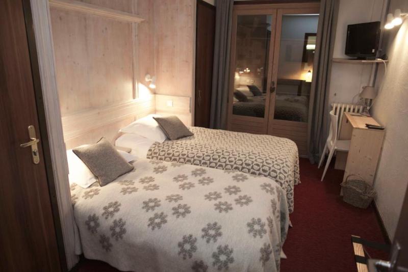 Hotel Val D Este image
