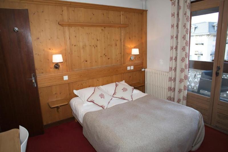Hotel Val D Este image