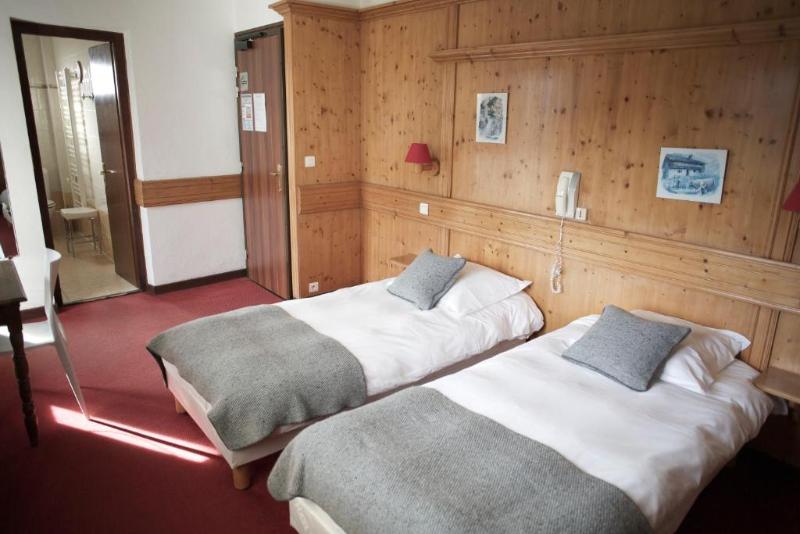 Hotel Val D Este image