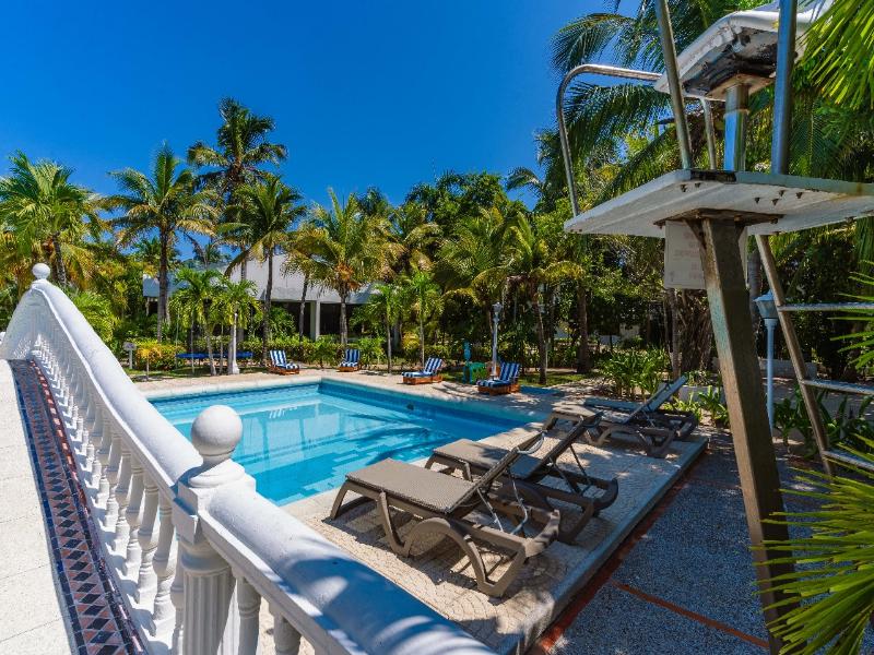 Hotel Cocoliso Resort image