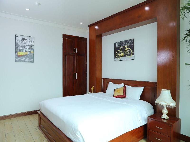Thanh Vinh Hotel and Apartments image