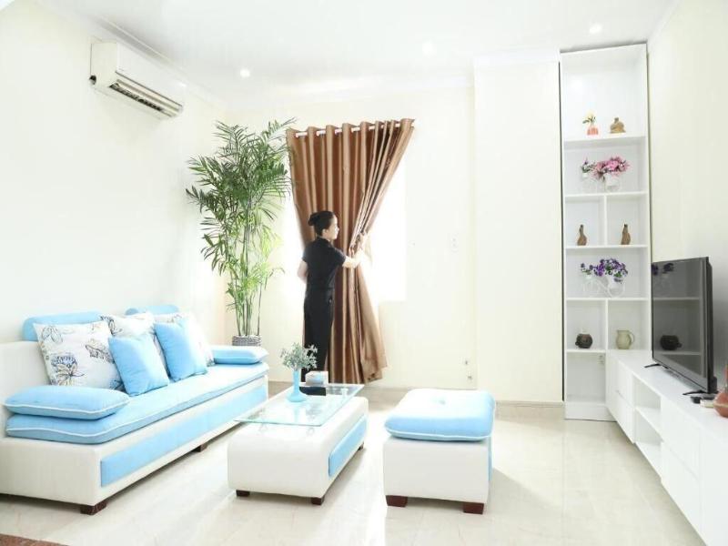 Thanh Vinh Hotel and Apartments image