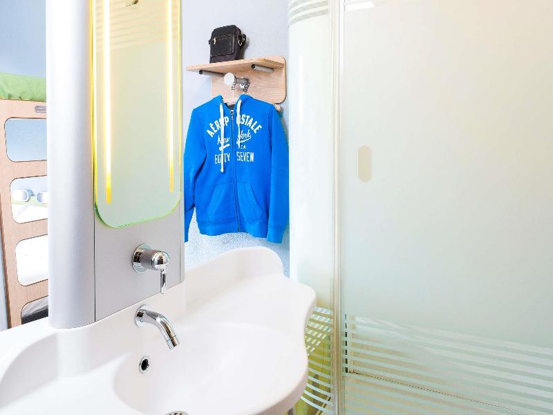 Ibis Budget Montceau-les-mines image