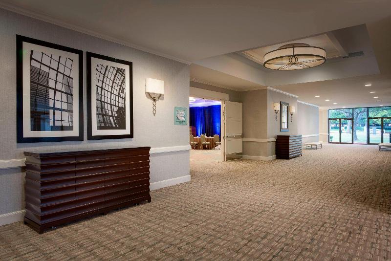 Hotel Dallas/Addison Marriott Quorum by the Galleria