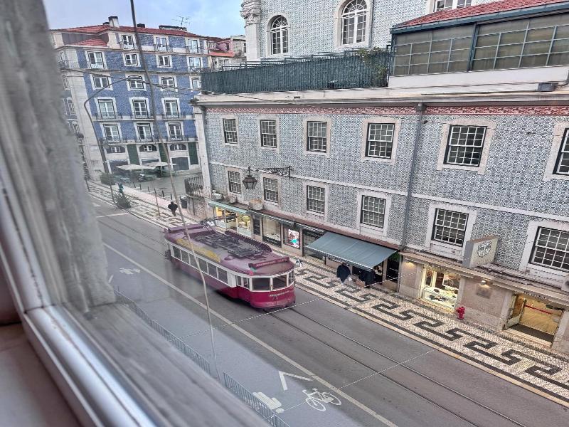 Lisbon Lounge Hostel image