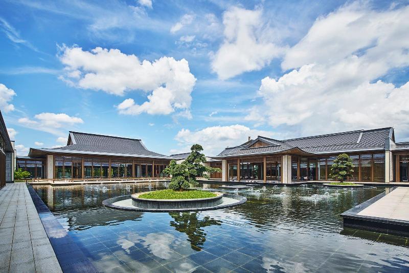 Crowne Plaza Ganzhou image
