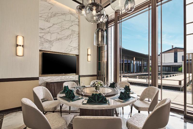 Crowne Plaza Ganzhou image