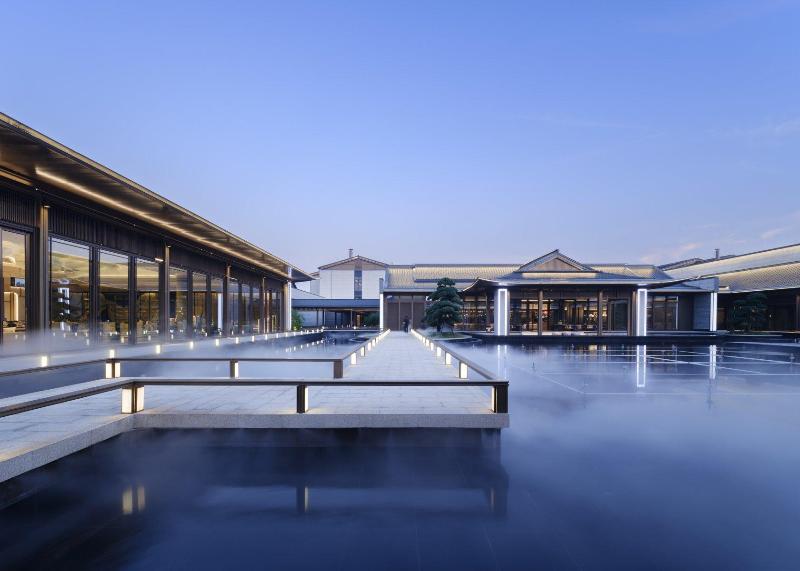 Crowne Plaza Ganzhou image
