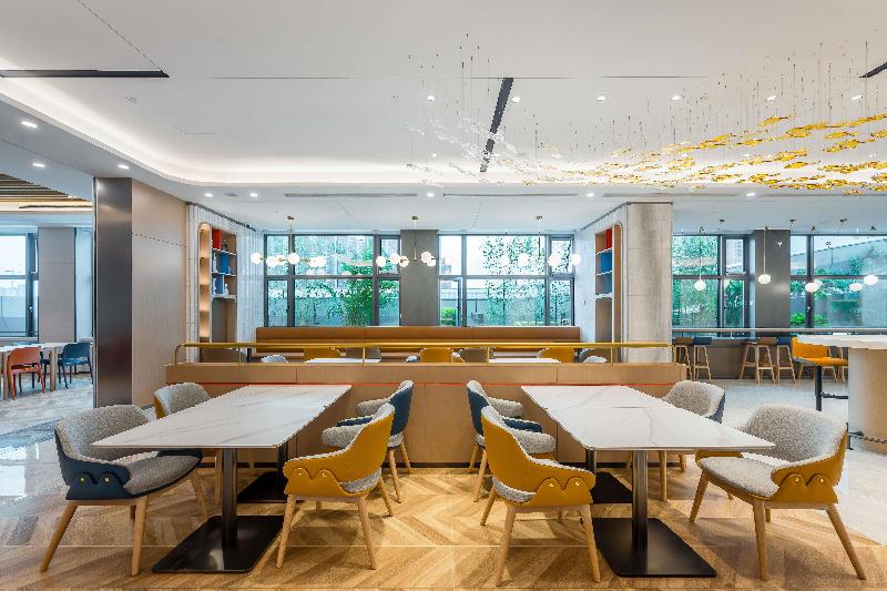 Holiday Inn Express Jiangmen East Station image