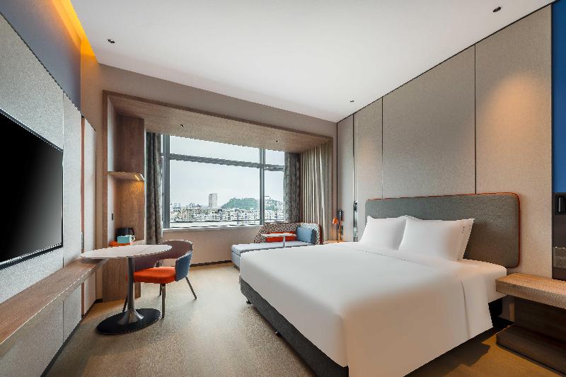 Bed room