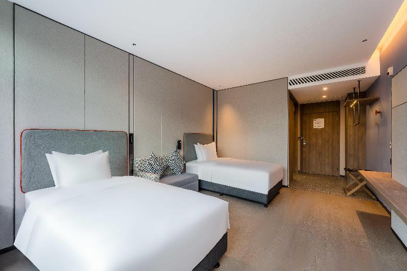 Holiday Inn Express Jiangmen East Station image