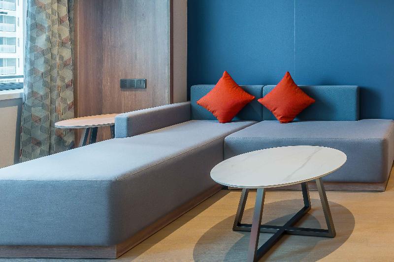 Holiday Inn Express Jiangmen East Station image