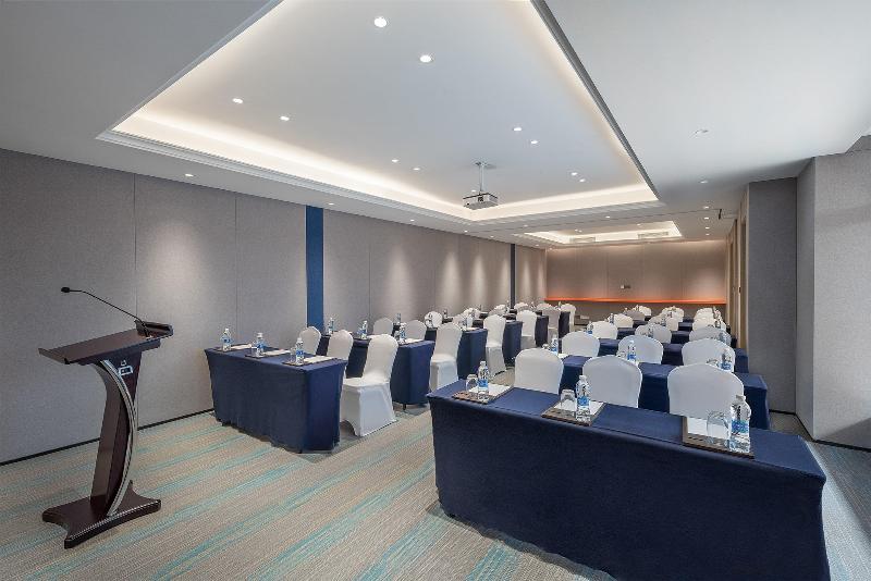 Holiday Inn Express Wenchang image