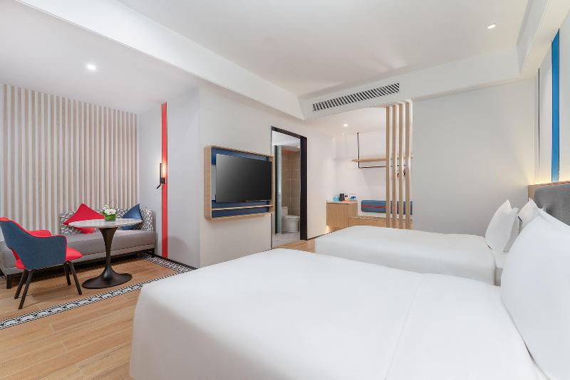 Holiday Inn Express Wenchang image