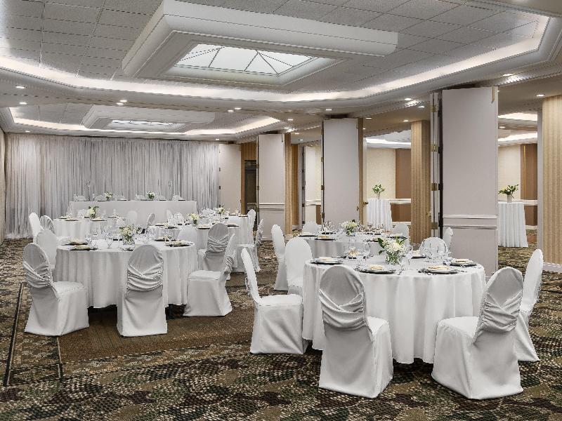 Holiday Inn Hotel & Suites Oakville Bronte IHG image
