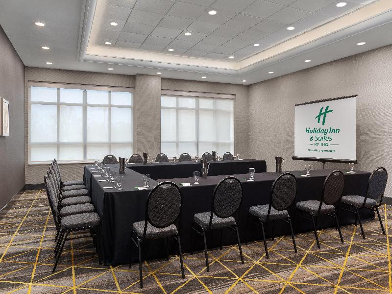 Holiday Inn Hotel & Suites Oakville Bronte IHG image