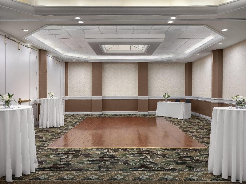 Holiday Inn Hotel & Suites Oakville Bronte IHG image