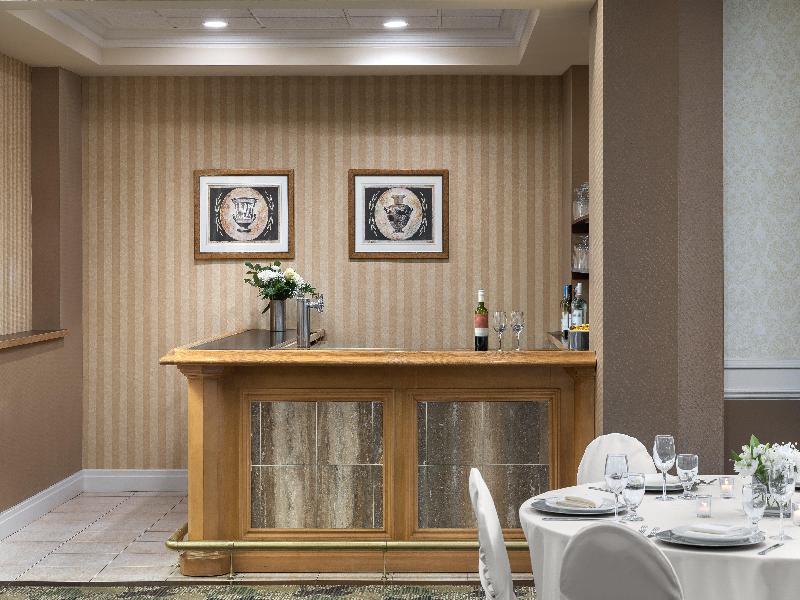 Holiday Inn Hotel & Suites Oakville Bronte IHG image