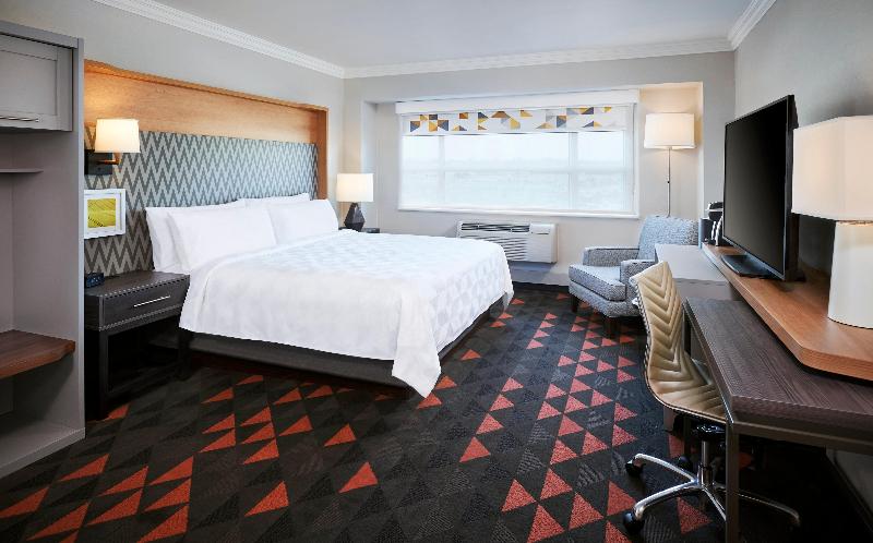 Holiday Inn Hotel & Suites Oakville Bronte IHG image