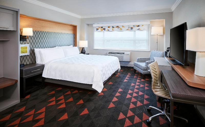 Holiday Inn Hotel & Suites Oakville Bronte IHG image