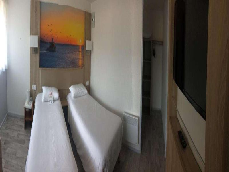 Brit Hotel Confort Morlaix image