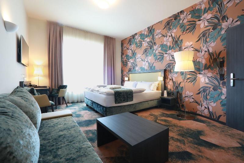 Spree Hotel Am Hafen image