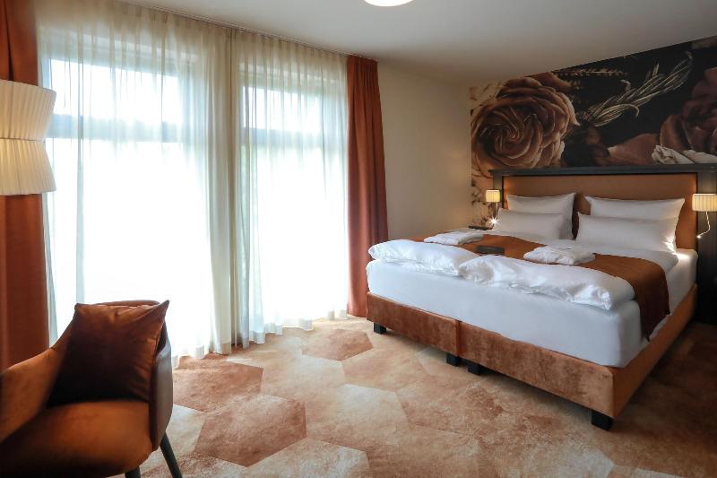 Spree Hotel Am Hafen image